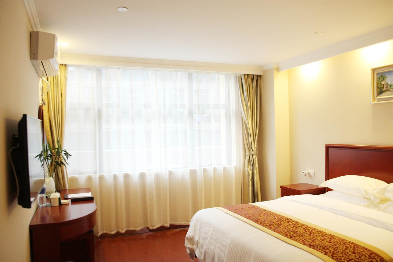 Greentree Inn Anhui Fuyang Yijing International North Door Busniess Hotel Dış mekan fotoğraf